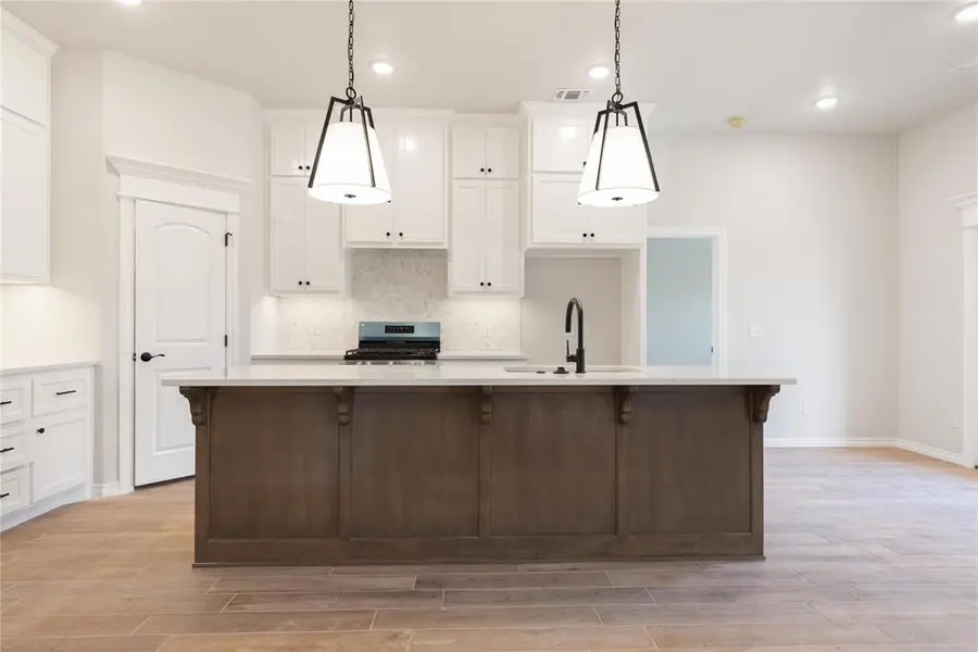 2225 NW 170th ST, Edmond, OK 73012