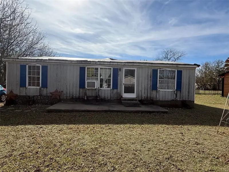 209 E 1st ST, Davenport, OK 74026