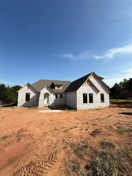 8124 Goldfinch DR, Guthrie, OK 73044