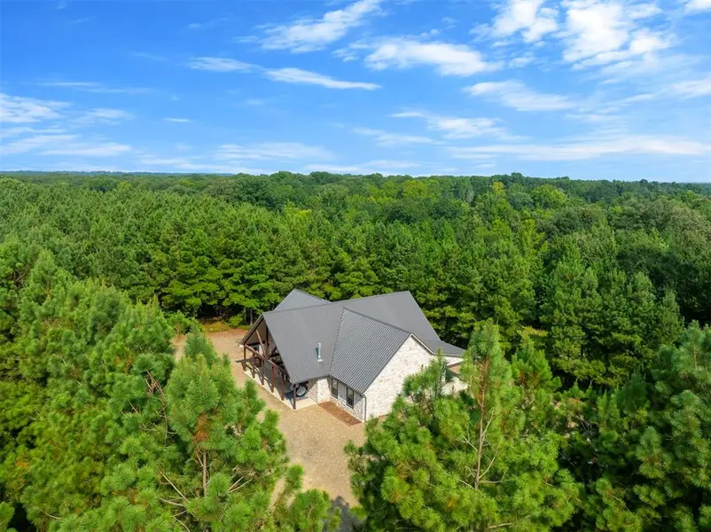 389 Overcup Acorn TRL, Broken Bow, OK 74728