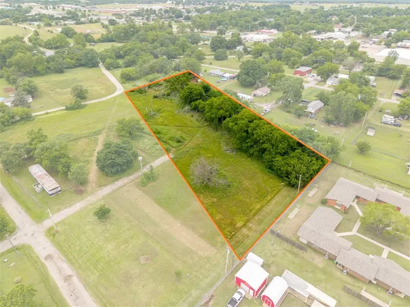6th ST, Prague, OK 74864