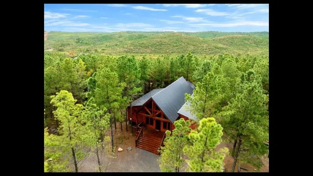 211 Boulder AVE, Broken Bow, OK 74728