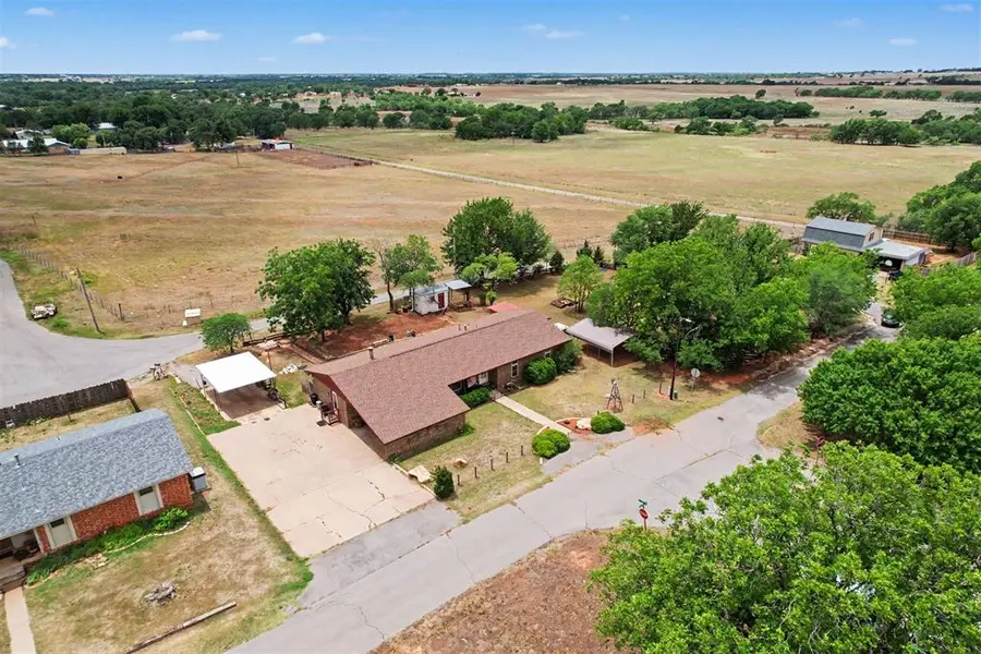 502 W Enterprise AVE, Sayre, OK 73662