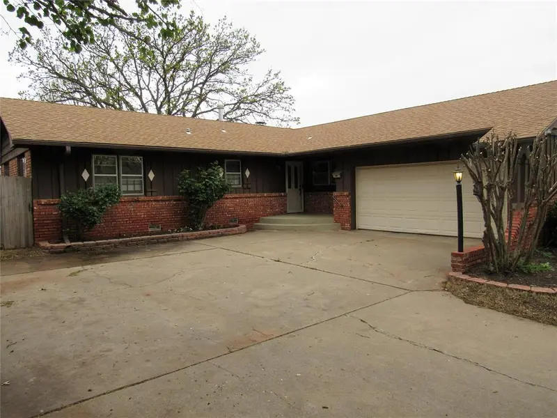 9909 Sunnymeade PL, Oklahoma City, OK 73120
