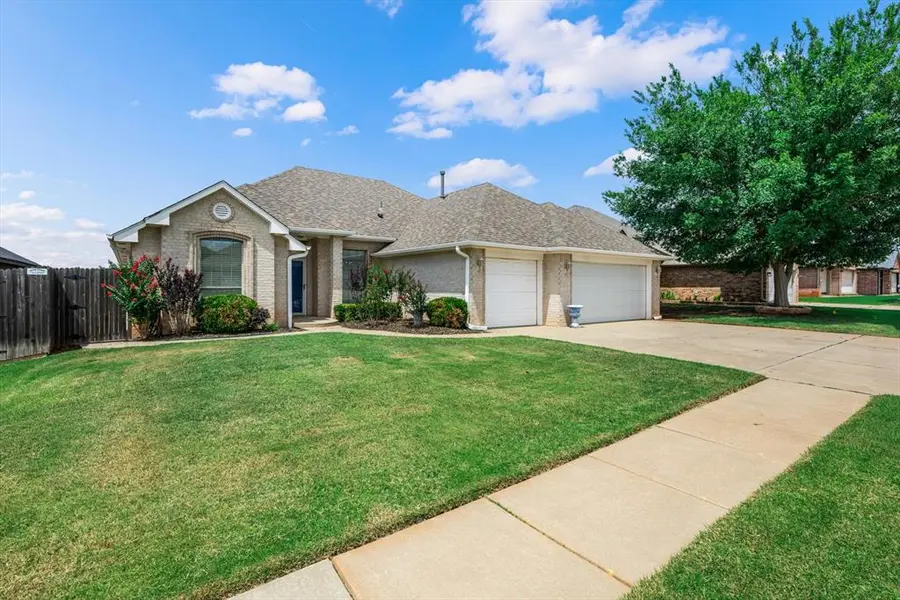 2805 NW 168th ST, Edmond, OK 73012