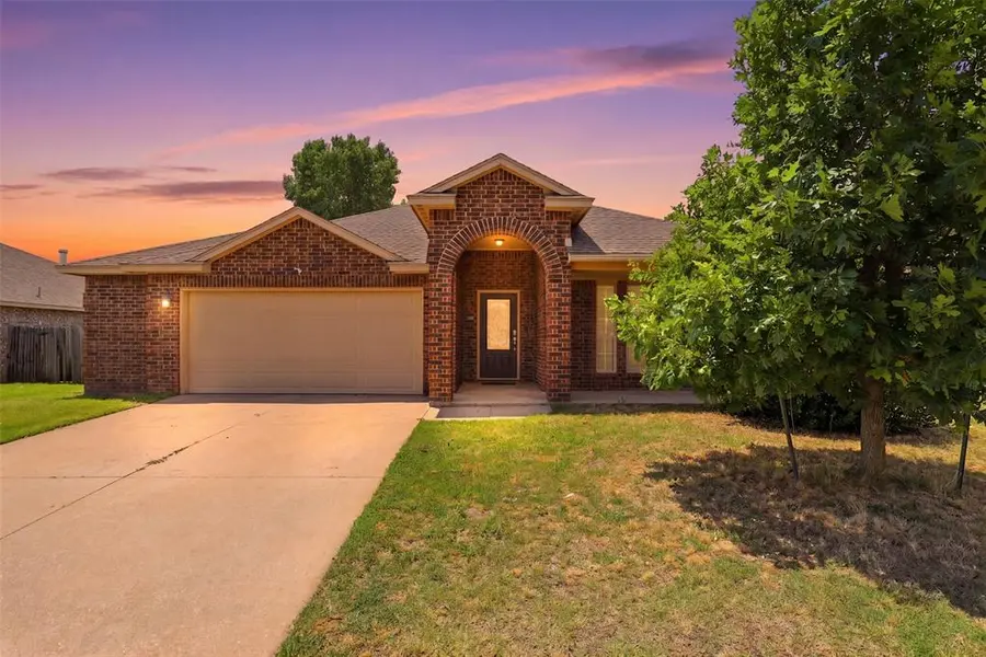 11316 NW 96th ST, Yukon, OK 73099