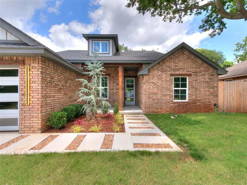 10121 St Patrick DR, Midwest City, OK 73130