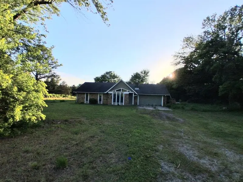 1405 N 14th ST, Okemah, OK 74859