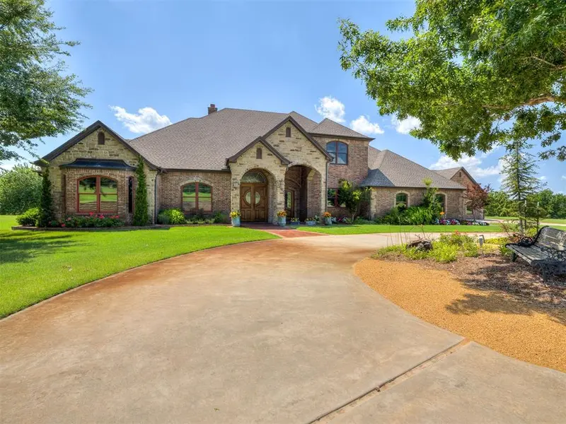 12801 S Choctaw RD, Newalla, OK 74857