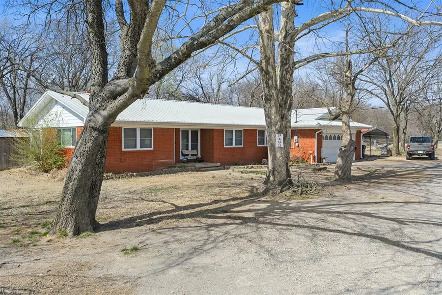 9482 Daves DR, Davis, OK 73030