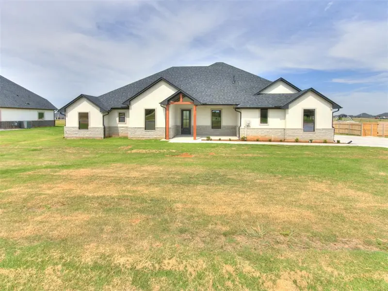 4740 Ranchero DR, Edmond, OK 73025