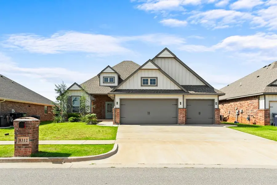 8312 NW 160th ST, Edmond, OK 73013