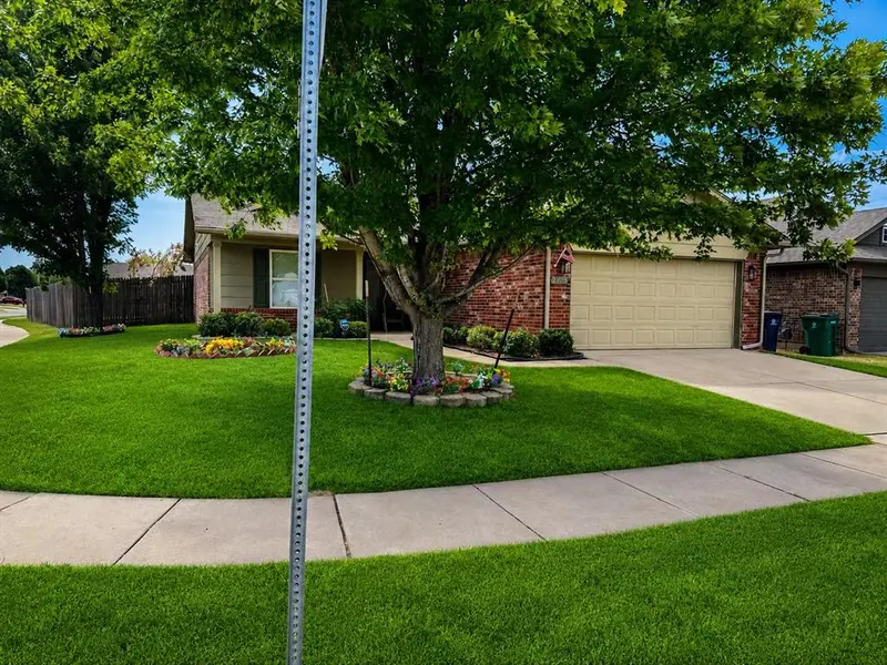 2705 SW Fennel RD, Oklahoma City, OK 73128