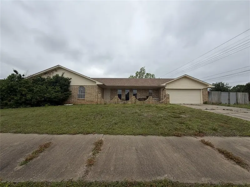 1419 Meadowbrook LN, Prague, OK 74864