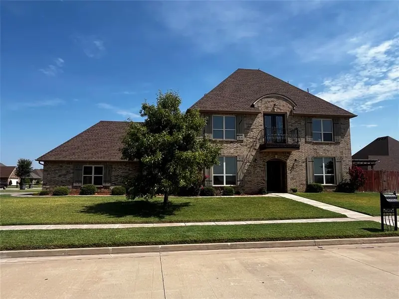 6803 SW Woodstock AVE, Lawton, OK 73505