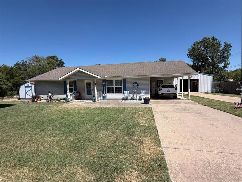 521 N Ballard ST, Maud, OK 74854
