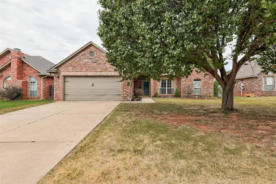 1617 Napa Valley RD, Edmond, OK 73013