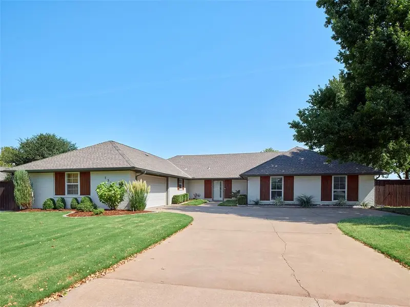 13124 Saint Andrews DR, Oklahoma City, OK 73120