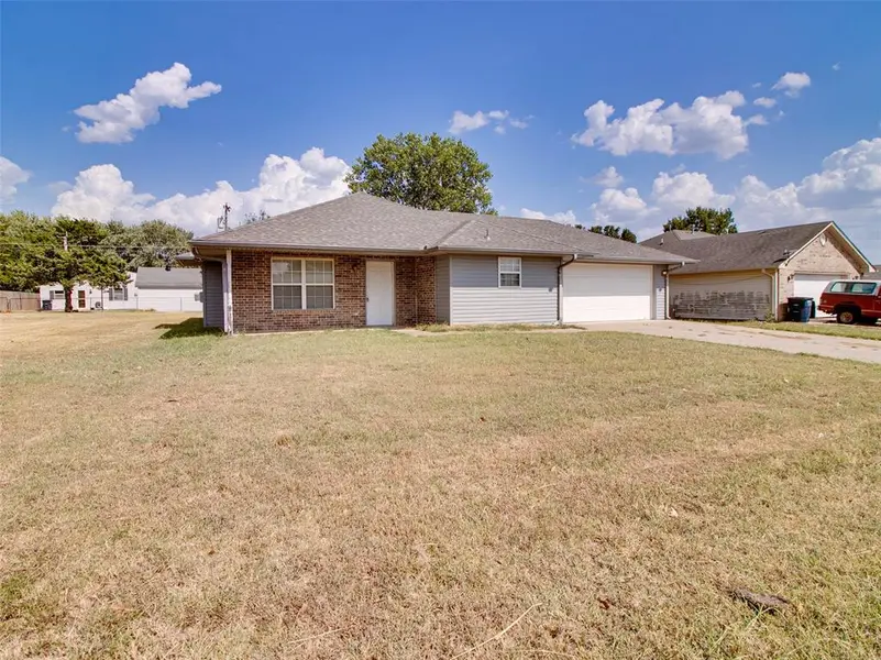 209 S 6th AVE, Stroud, OK 74079