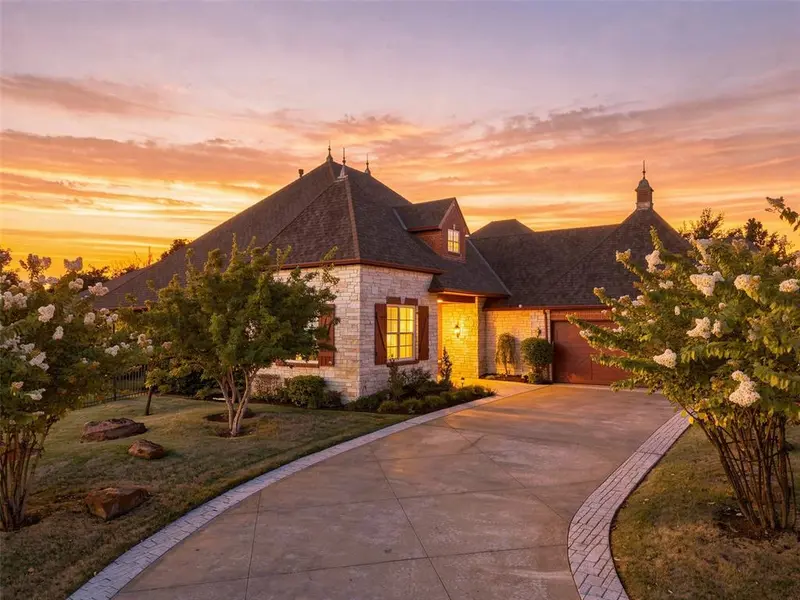 3124 Garden Hill CIR, Edmond, OK 73034