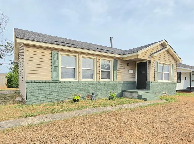 729 E Steed DR, Midwest City, OK 73110