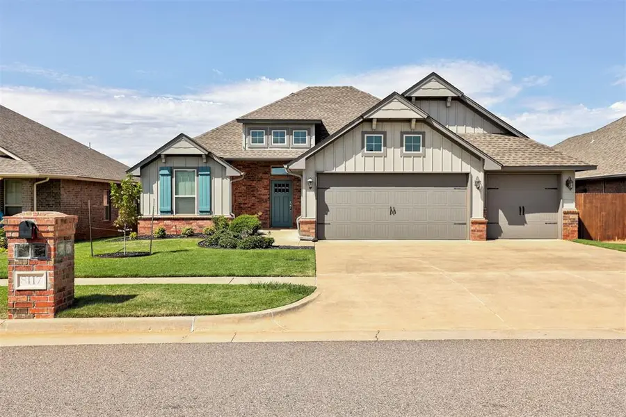 8117 NW 160th ST, Edmond, OK 73013
