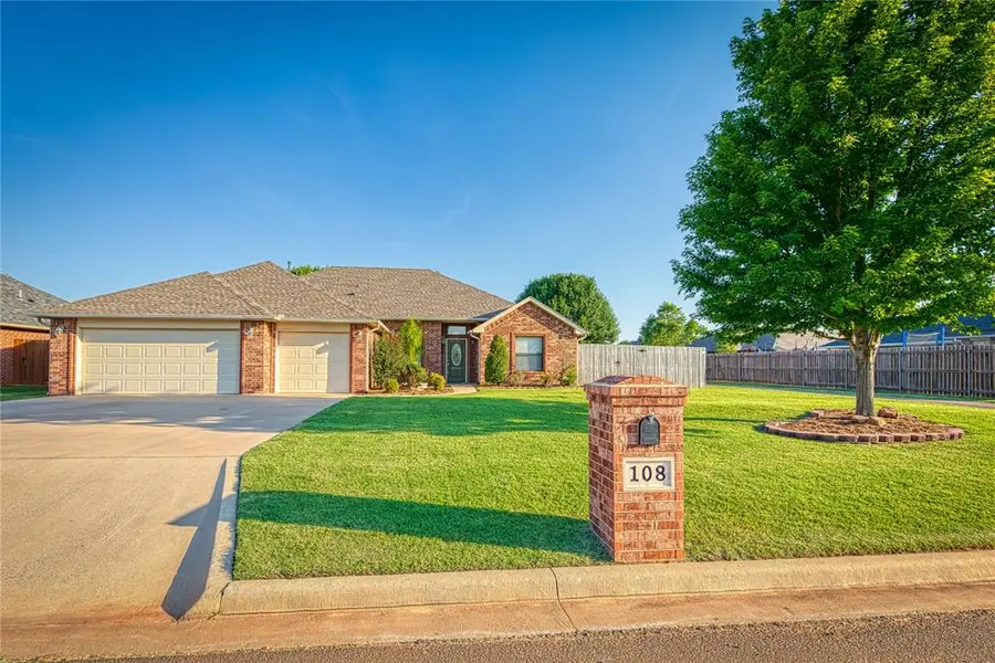 108 Bullard DR, Elk City, OK 73644