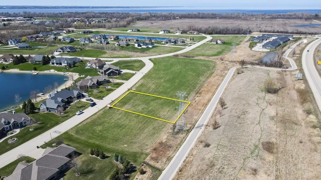 1208 SPRING LAKE DR #28, Fond Du Lac, WI 54935