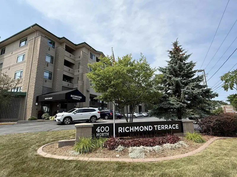 400 N RICHMOND ST #417, Appleton, WI 54911-6204
