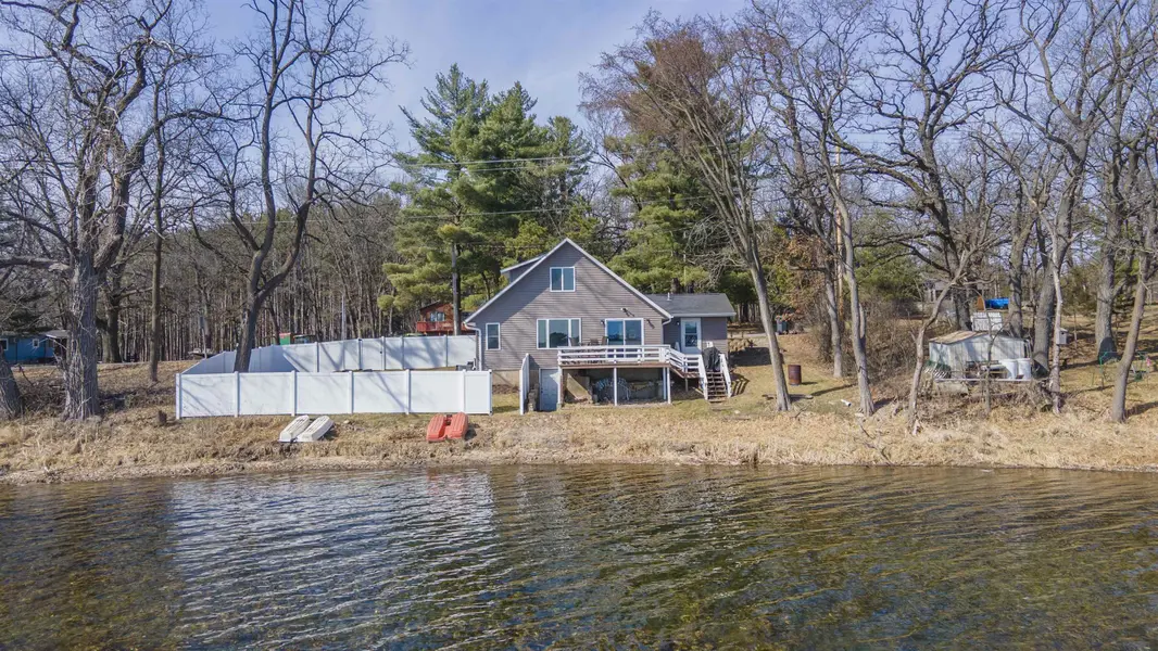 1161 E NORTH LAKE ST, Hancock, WI 54943