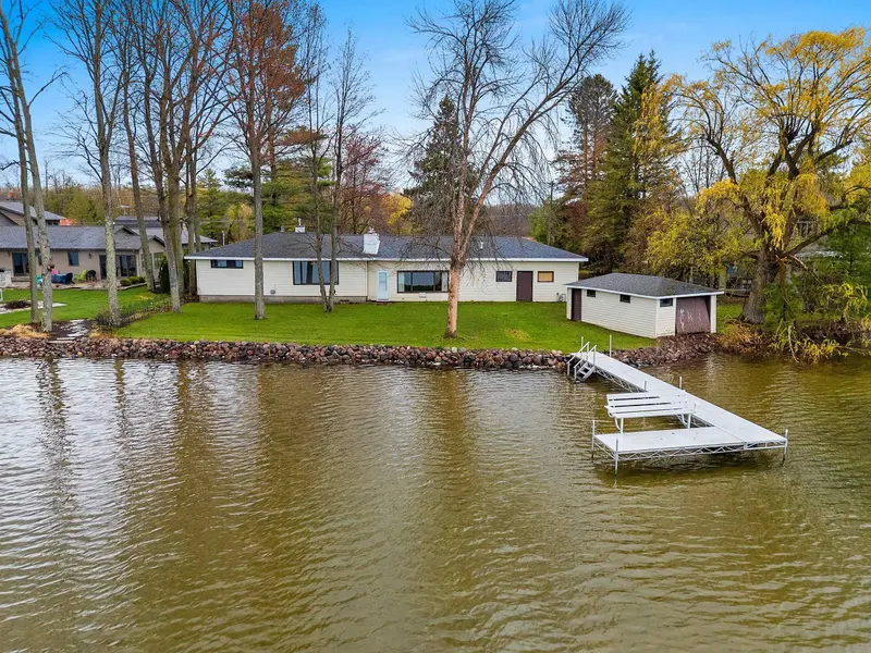 W8314 RUSTIC DR, Clintonville, WI 54929-0000