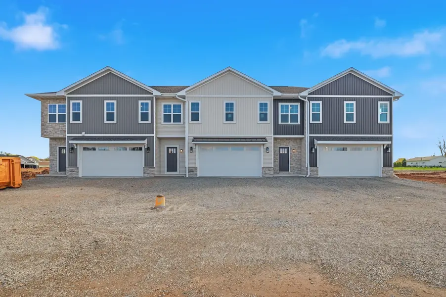 1821 SERVANT WAY, Green Bay, WI 54311