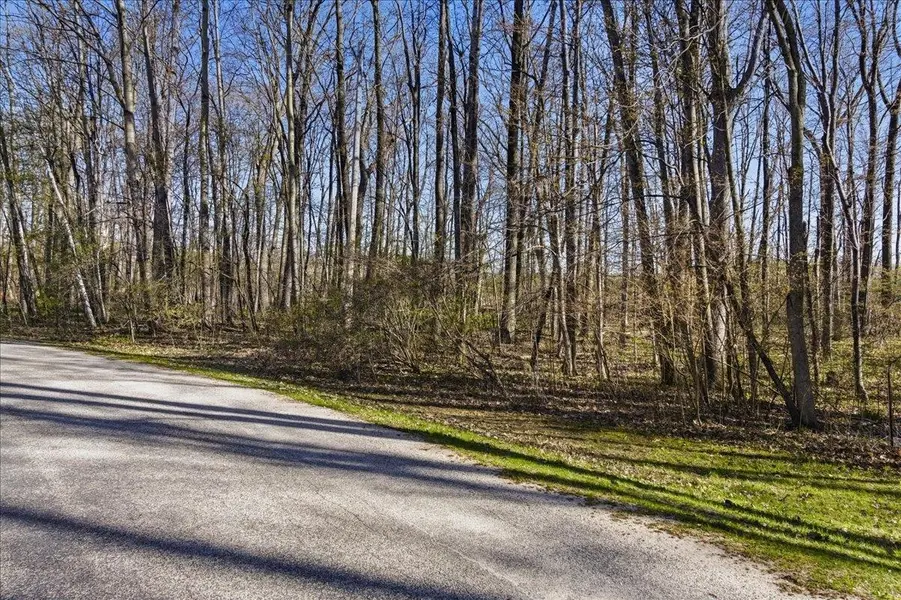CIRCLE RD #2, Luxemburg, WI 54217-0000