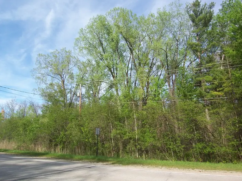 13628 VELP AVE, Suamico, WI 54173-8205