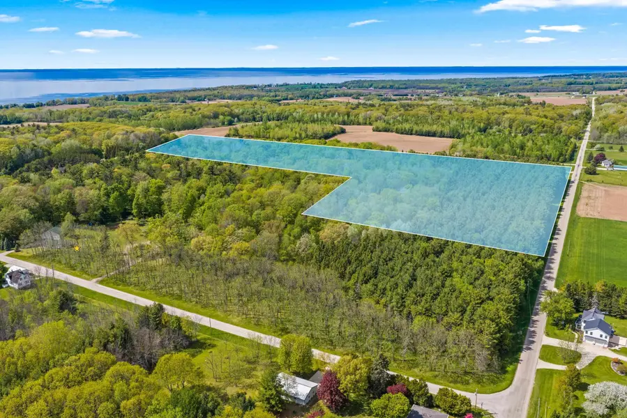 SAND HILL RD, Luxemburg, WI 54217
