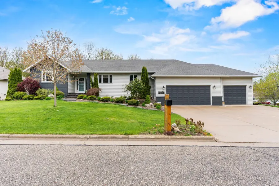 461 N 17TH DR, Sturgeon Bay, WI 54235