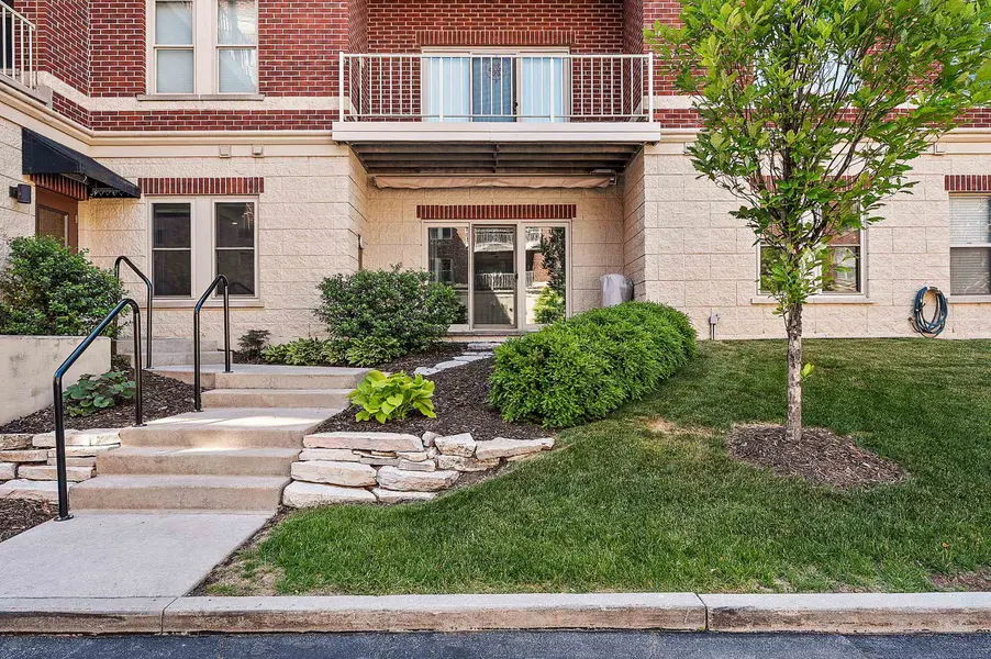 118 S WASHINGTON ST #114B, Green Bay, WI 54301-0000