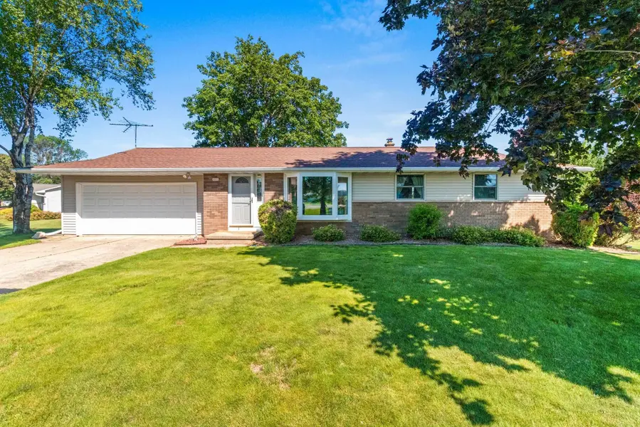 5091 CALEDONIA DR, New Franken, WI 54229