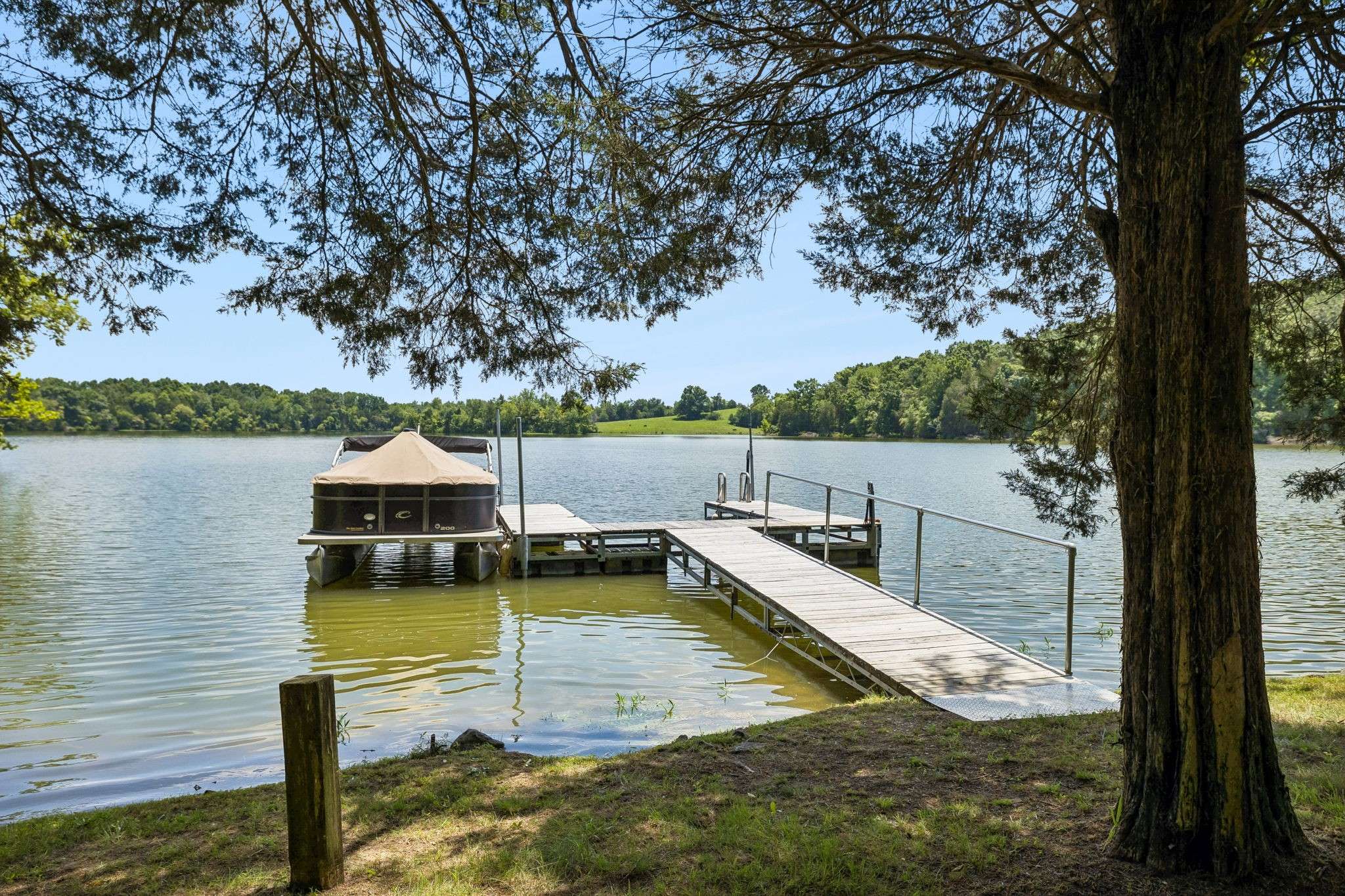 1012 S Wrights Ct, Gallatin, TN 37066
