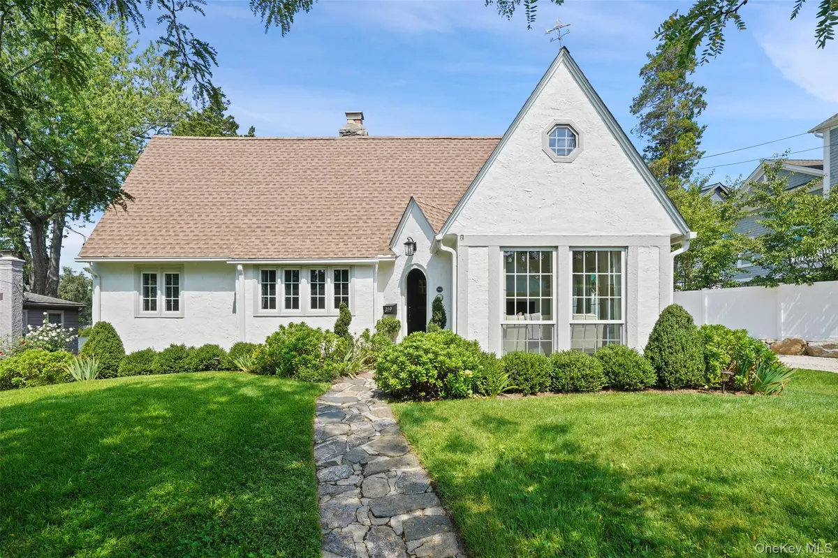 319 Oakland Beach AVE, Rye, NY 10580