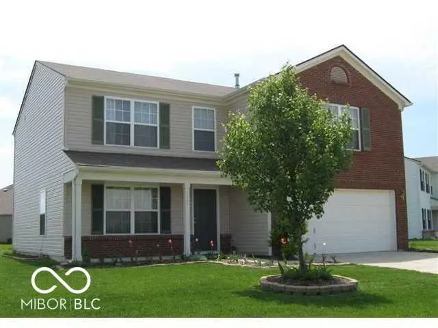 5567 Washington AVE, Bargersville, IN 46106