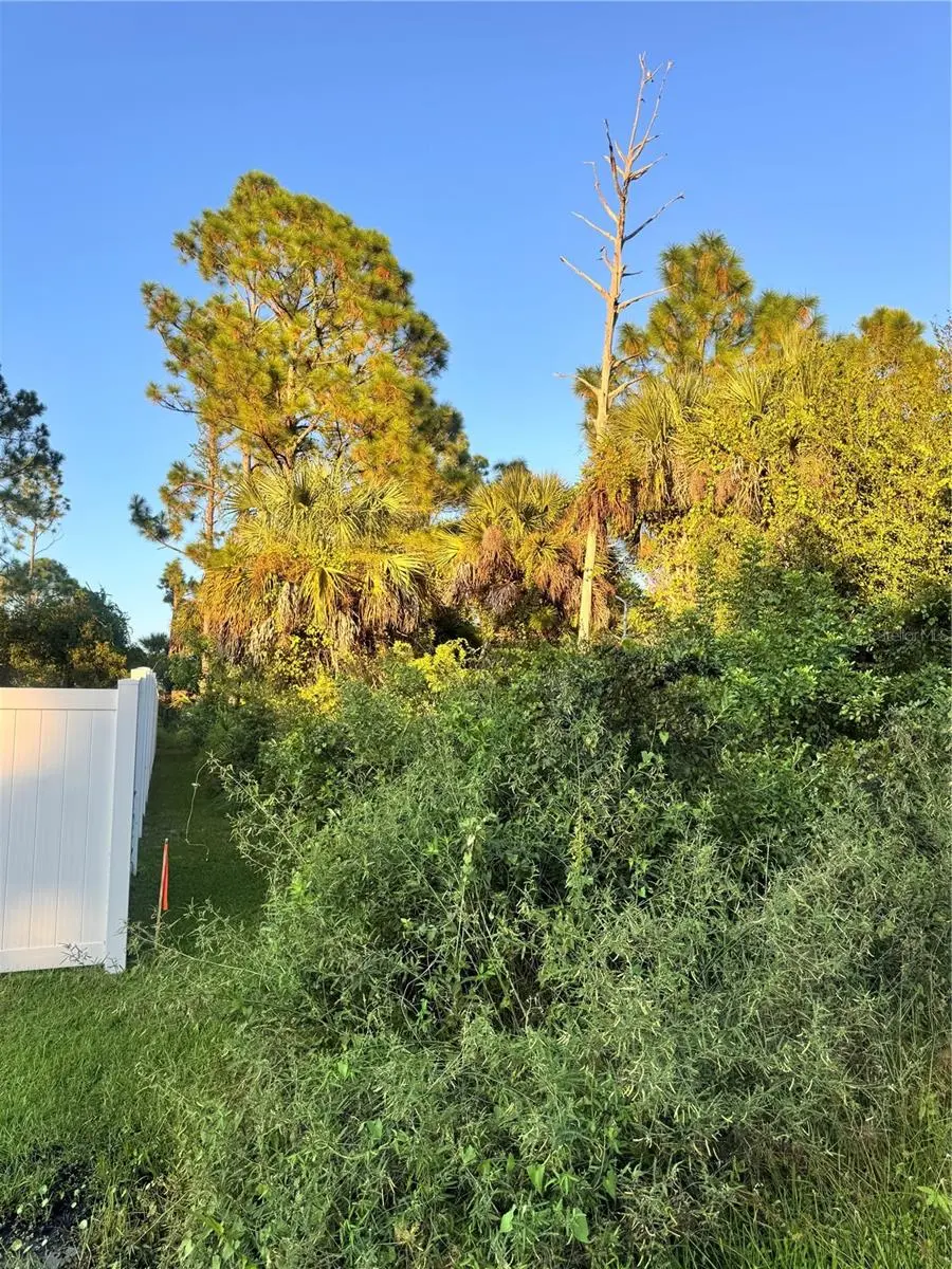 COLORADE AVE, North Port, FL 34286