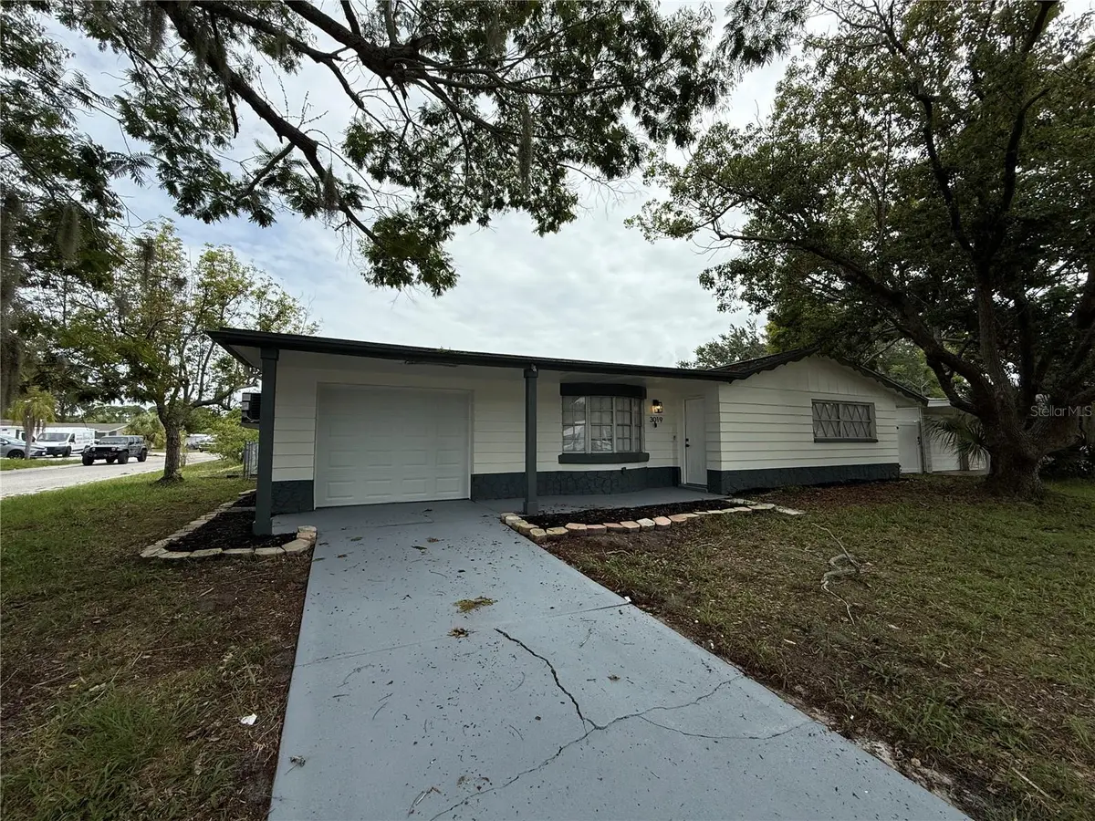 3019 LLOYD DR, Holiday, FL 34691
