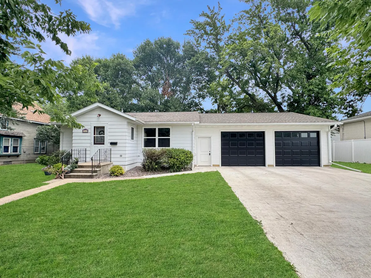 2749 Juniper AVE, Slayton, MN 56172