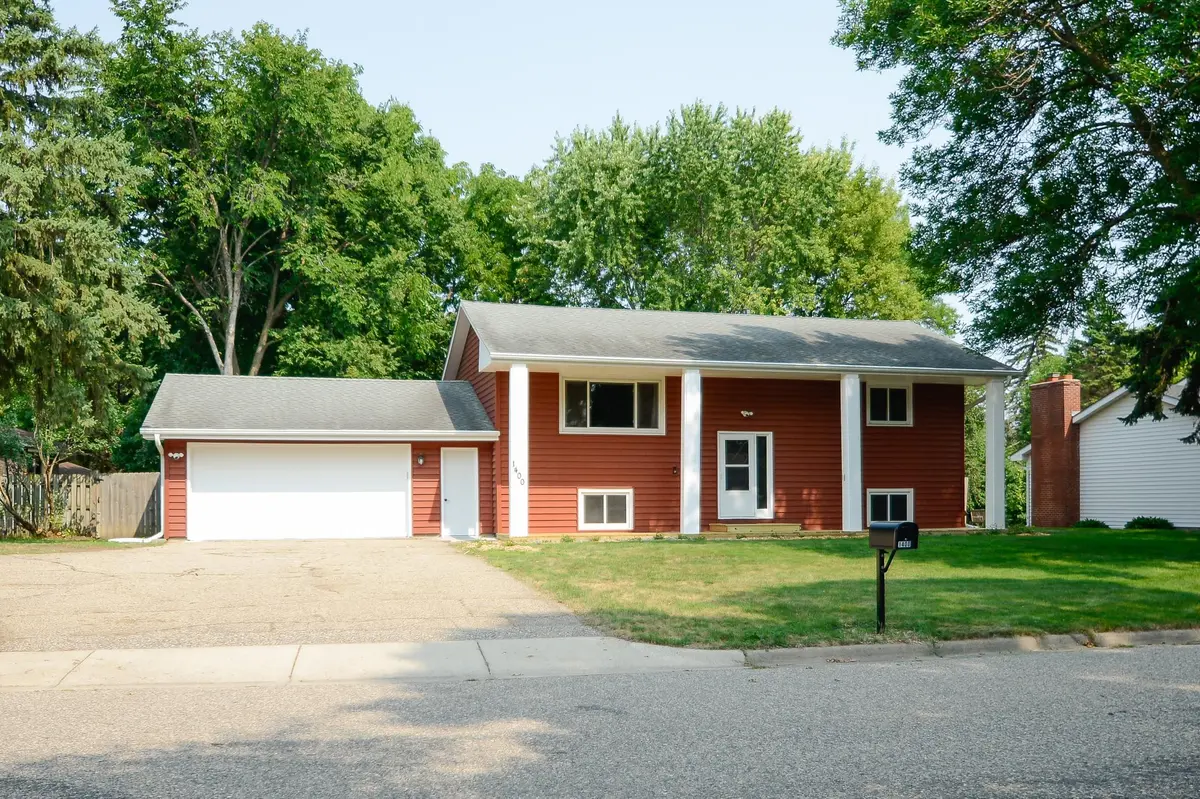 1400 Viking DR, Buffalo, MN 55313