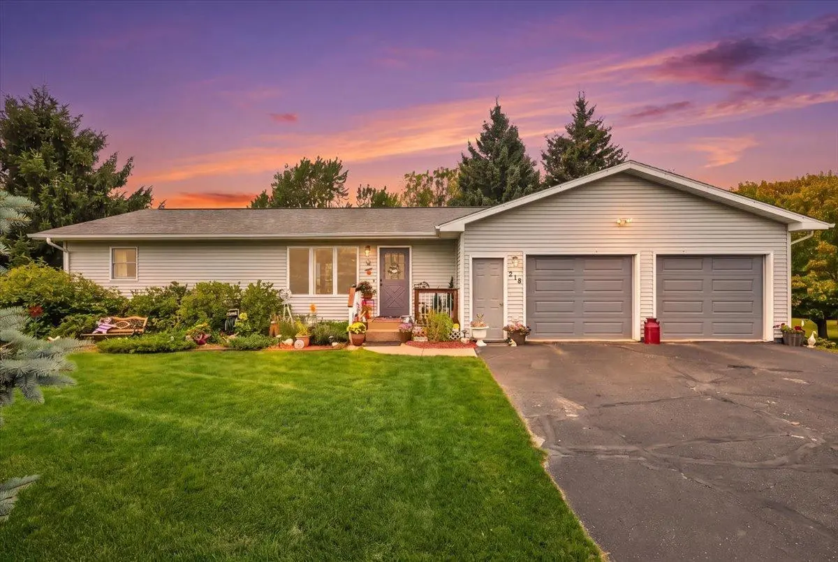 218 Blue Sky DR, Glenwood City, WI 54013