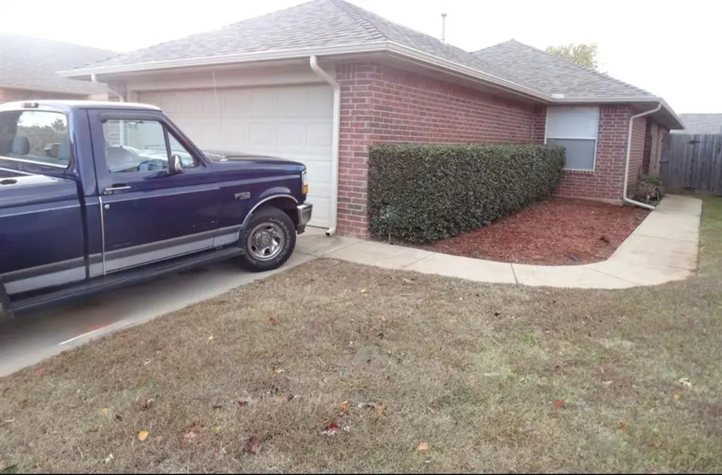 3813 Southwind AVE, Oklahoma City, OK 73179