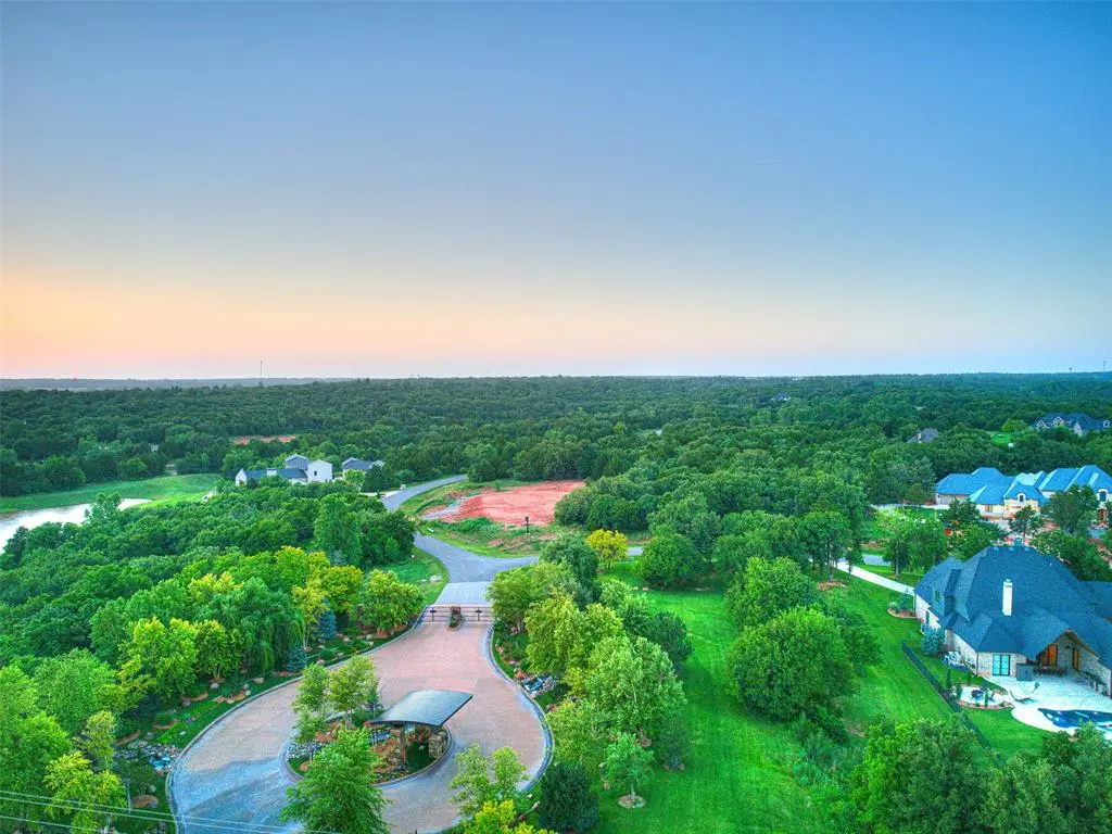 5603 Harper Creek TRL, Edmond, OK 73034