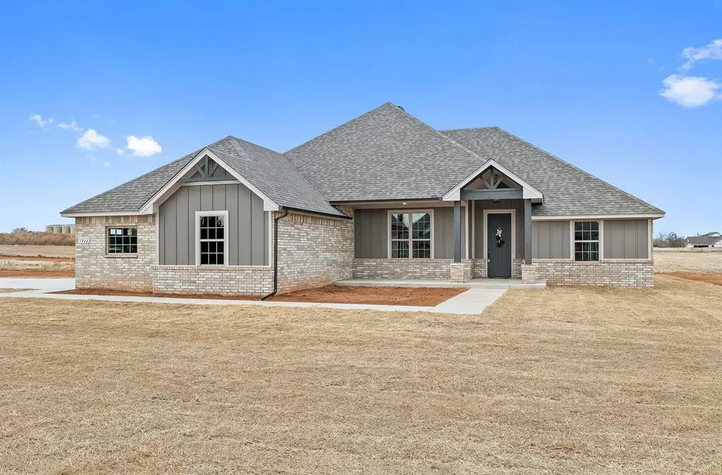 1922 Valley Ranch RD, Blanchard, OK 73010