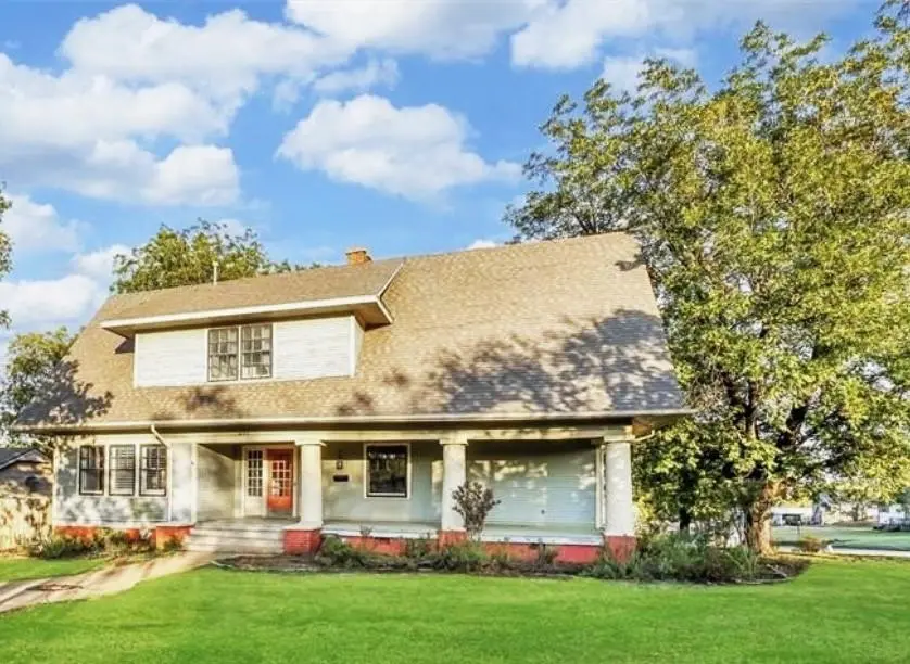 603 N College ST, Cordell, OK 73632